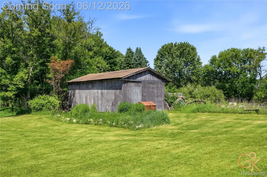 1293 Burns Road Milford Charter Township MI 48381