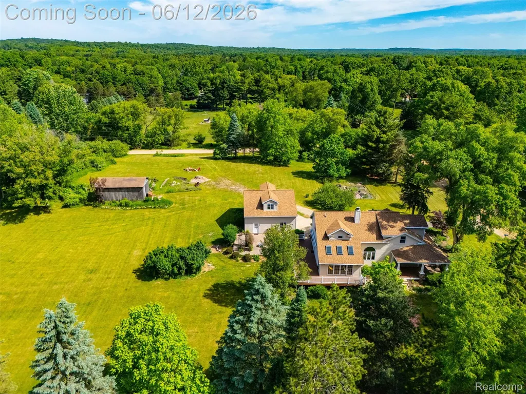1293 Burns Road Milford Charter Township MI 48381