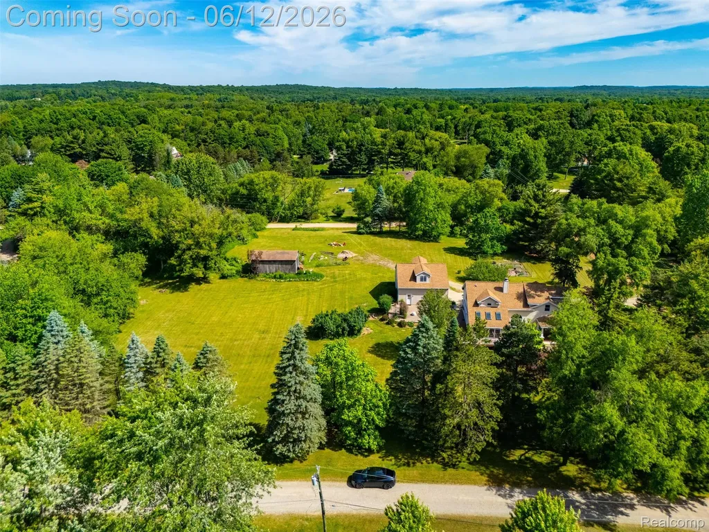 1293 Burns Road Milford Charter Township MI 48381