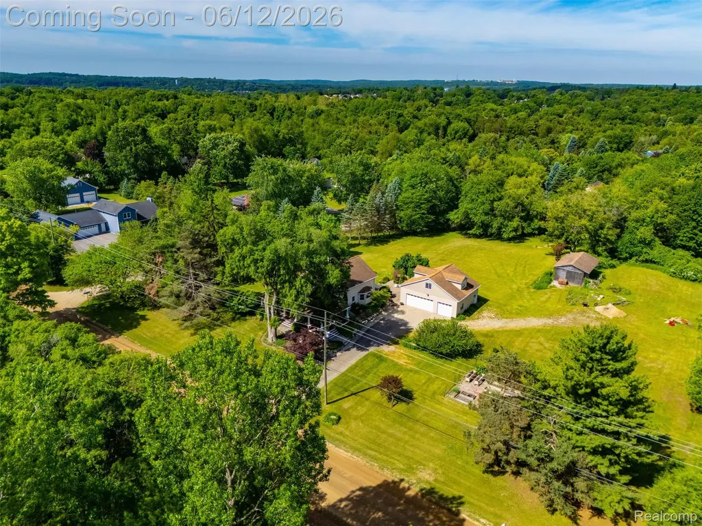 1293 Burns Road Milford Charter Township MI 48381