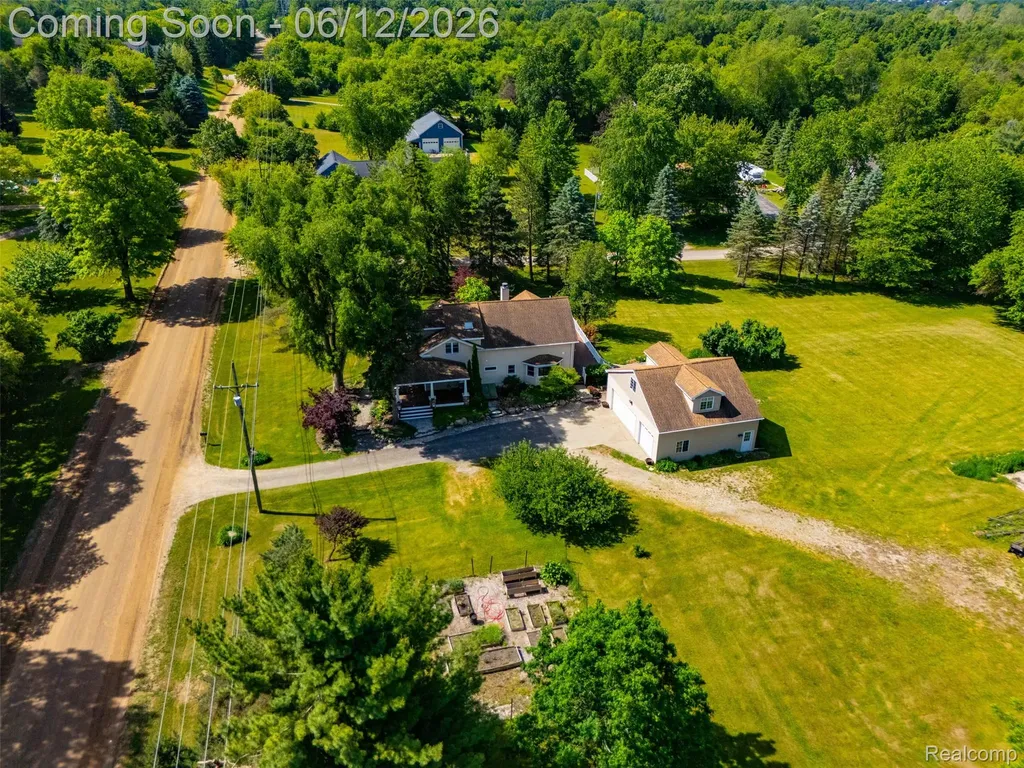 1293 Burns Road Milford Charter Township MI 48381