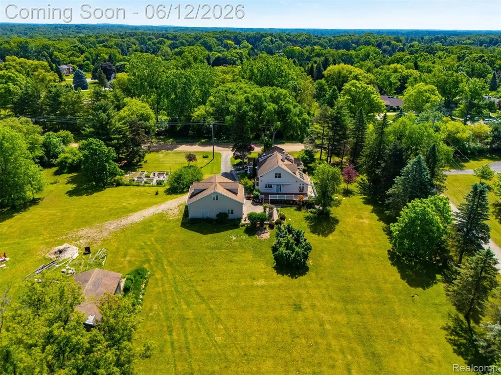 1293 Burns Road Milford Charter Township MI 48381