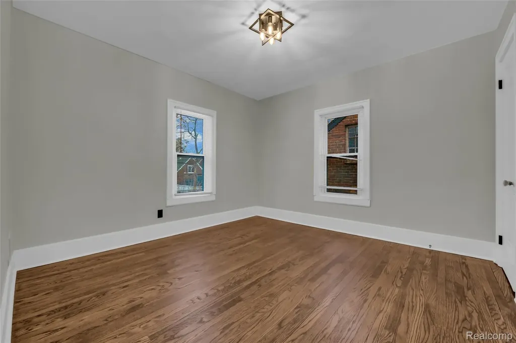 18613 Santa Rosa Drive Detroit City MI 48221