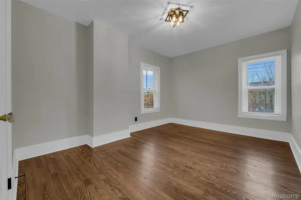 18613 Santa Rosa Drive Detroit City MI 48221