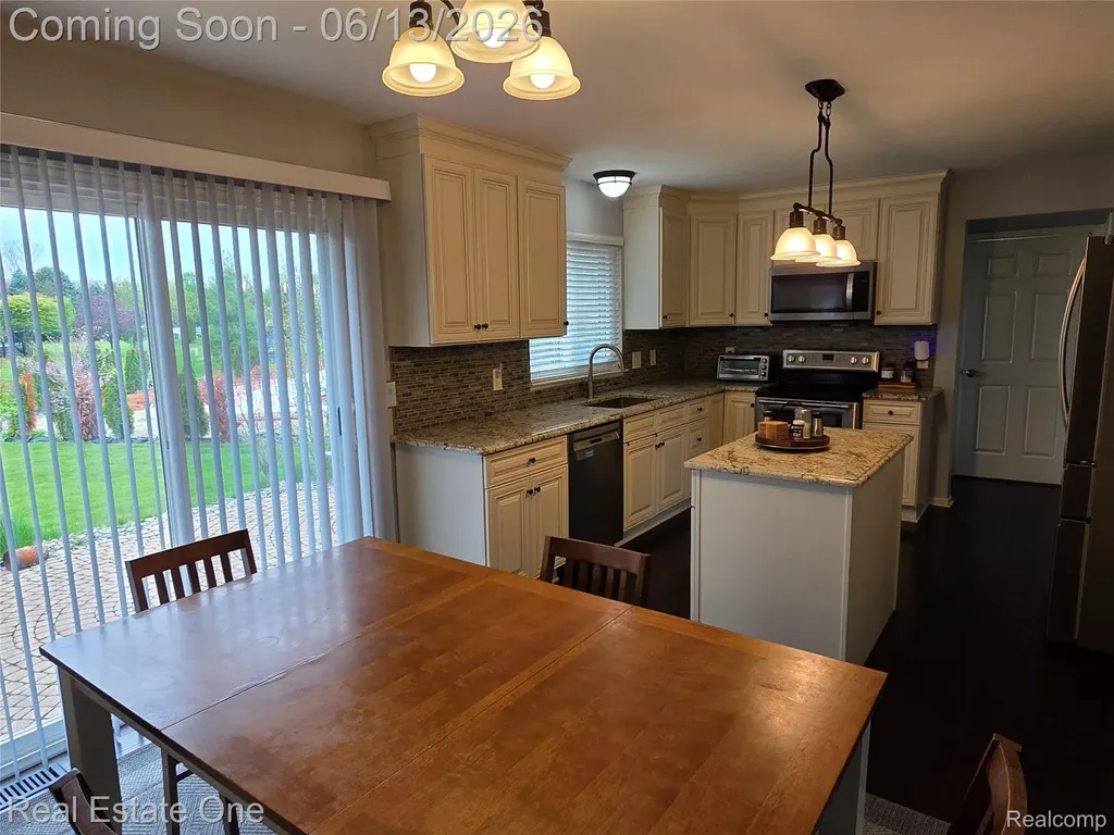 3622 Times Square Boulevard Canton Charter Township MI 48188