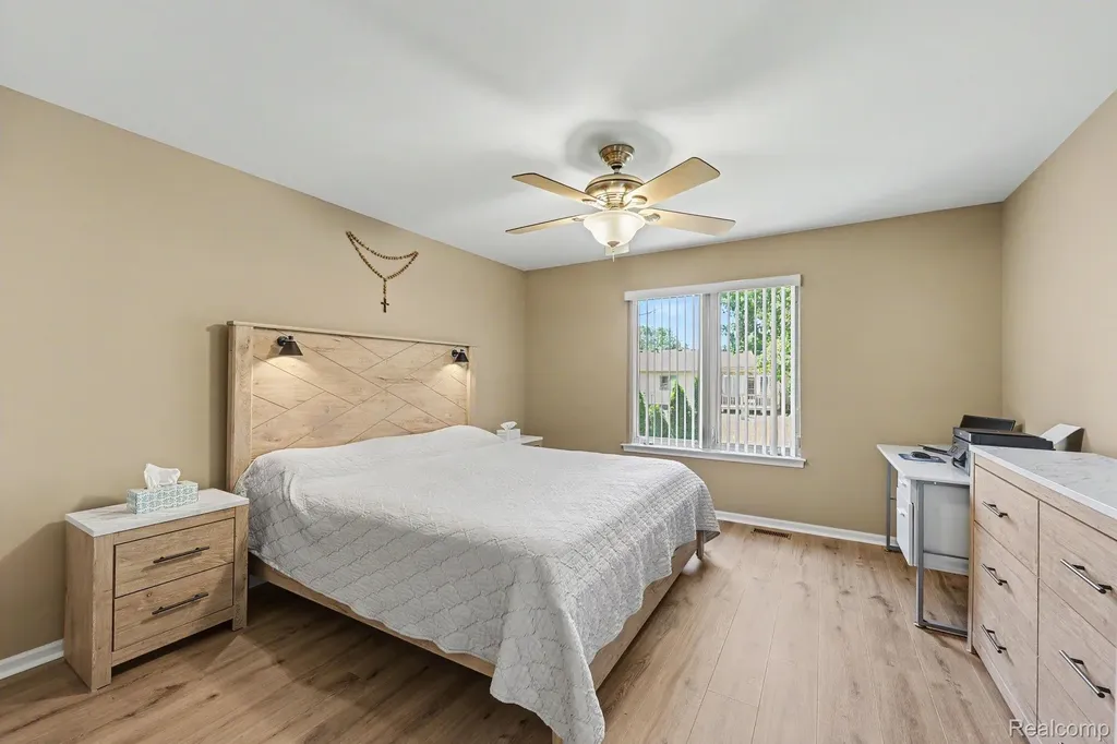 13750 Treeland Drive Shelby Charter Township MI 48315