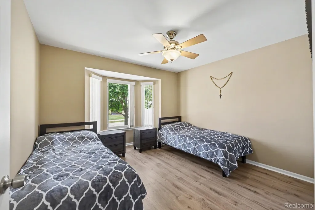 13750 Treeland Drive Shelby Charter Township MI 48315