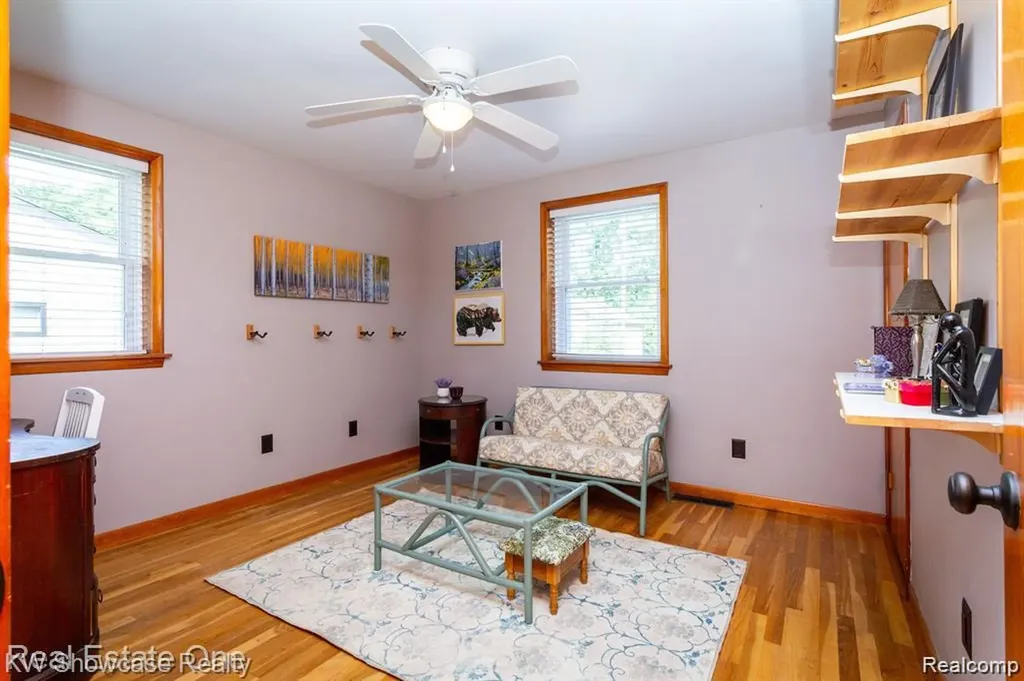 331 Lochaven Road Waterford Charter Township MI 48327
