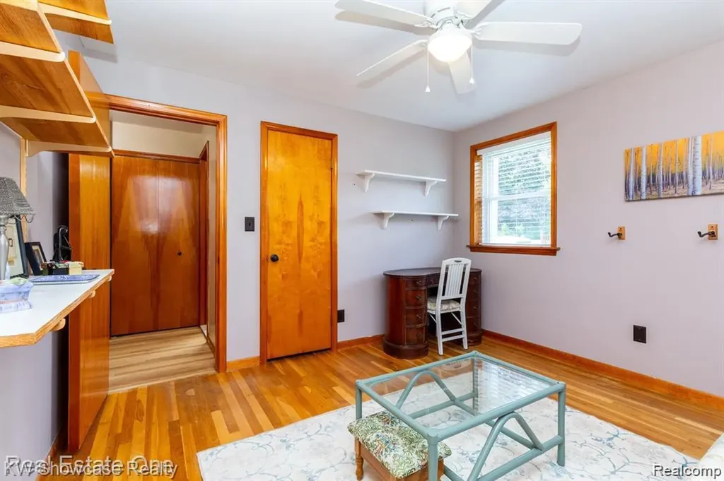 331 Lochaven Road Waterford Charter Township MI 48327