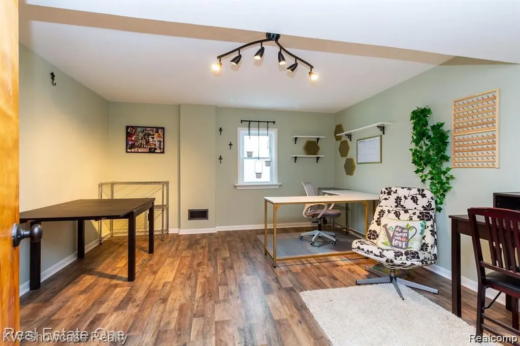 331 Lochaven Road Waterford Charter Township MI 48327