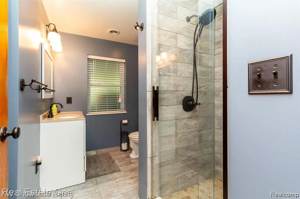 331 Lochaven Road Waterford Charter Township MI 48327