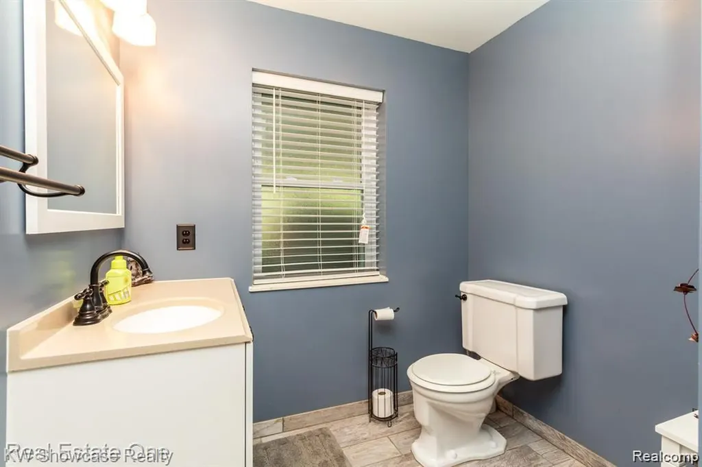 331 Lochaven Road Waterford Charter Township MI 48327