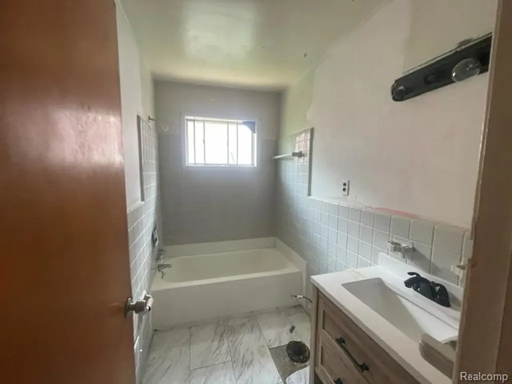 15728 Sussex Street Detroit City MI 48227