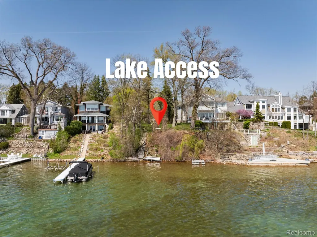 1545 Tanfield Street West Bloomfield Charter Township MI 48324