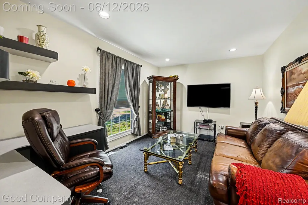30049 Mayfair Drive Farmington Hills City MI 48331