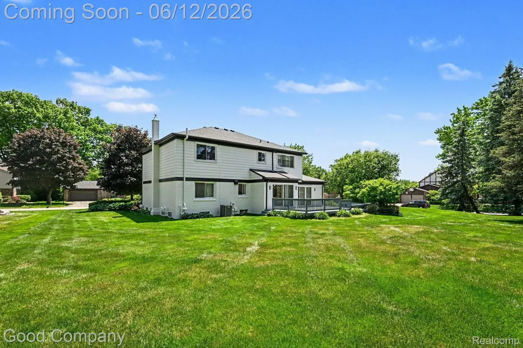 30049 Mayfair Drive Farmington Hills City MI 48331