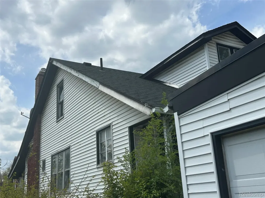 12304 Wyoming Avenue Detroit City MI 48204