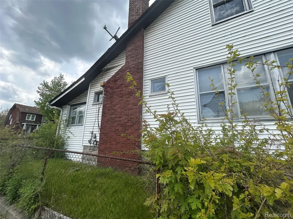 12304 Wyoming Avenue Detroit City MI 48204