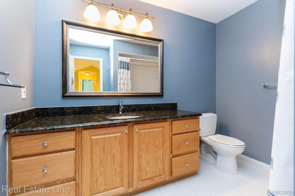 1459 Almond Drive Troy City MI 48098