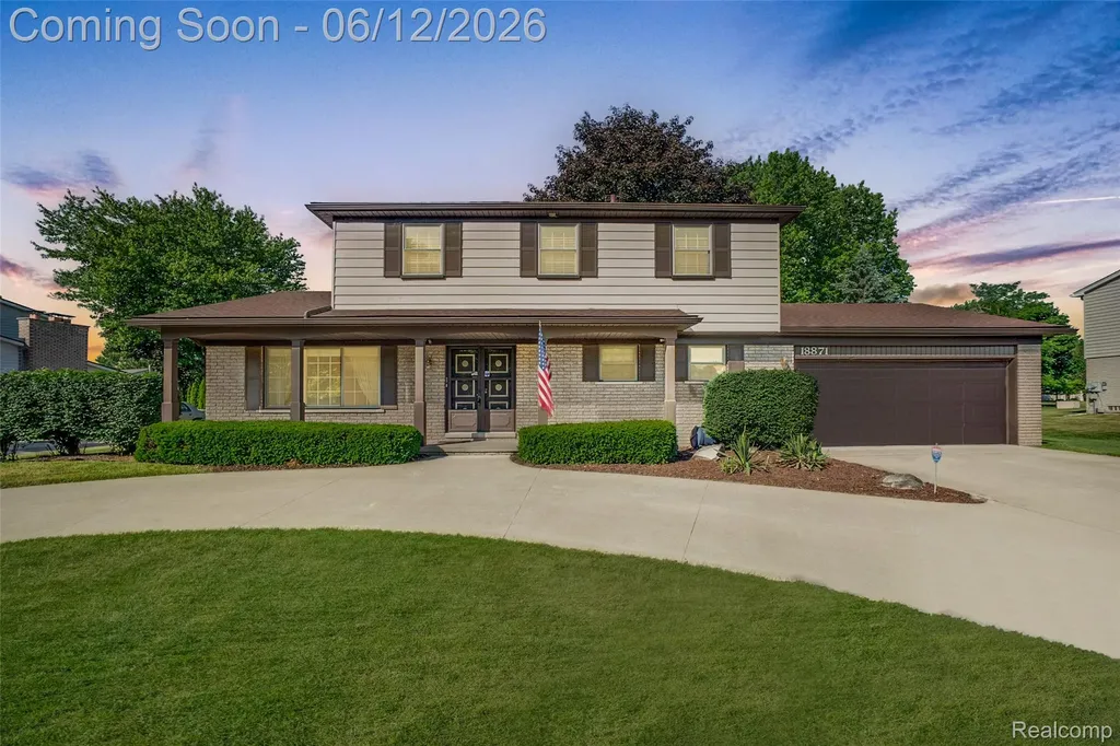 18871 Comstock Street Livonia City MI 48152