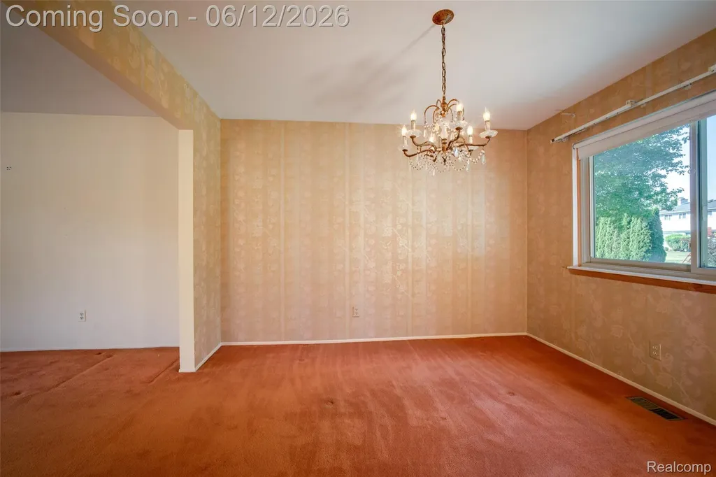 18871 Comstock Street Livonia City MI 48152