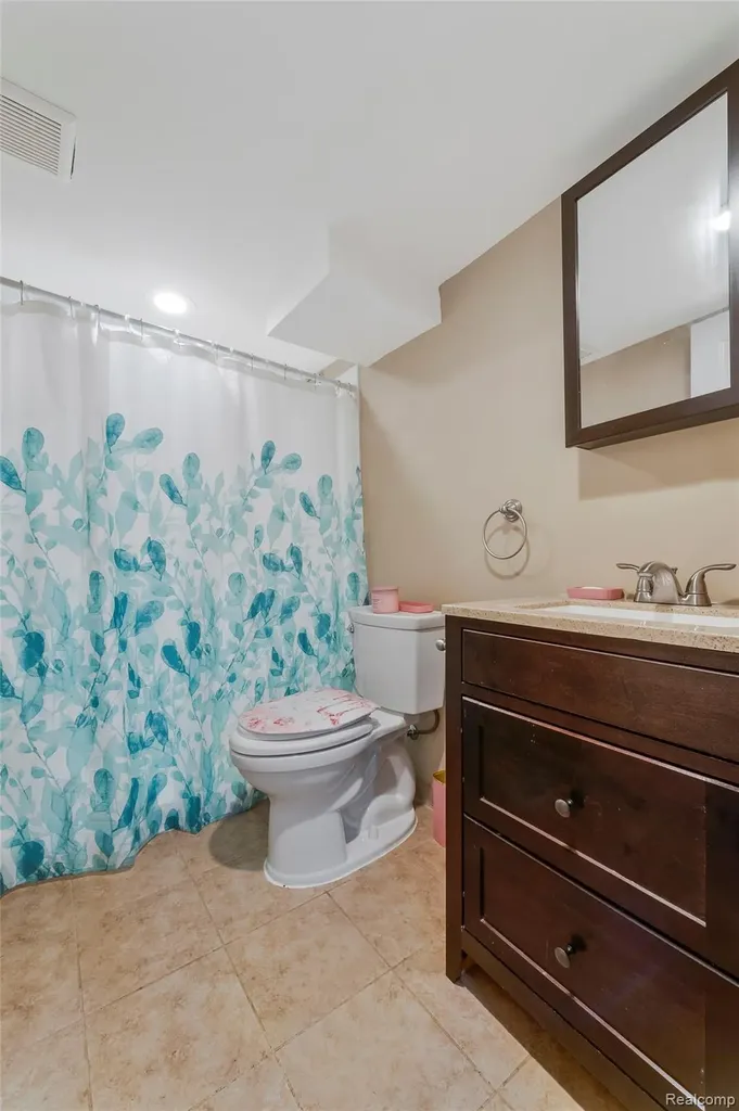 34819 Florence Street Westland City MI 48185