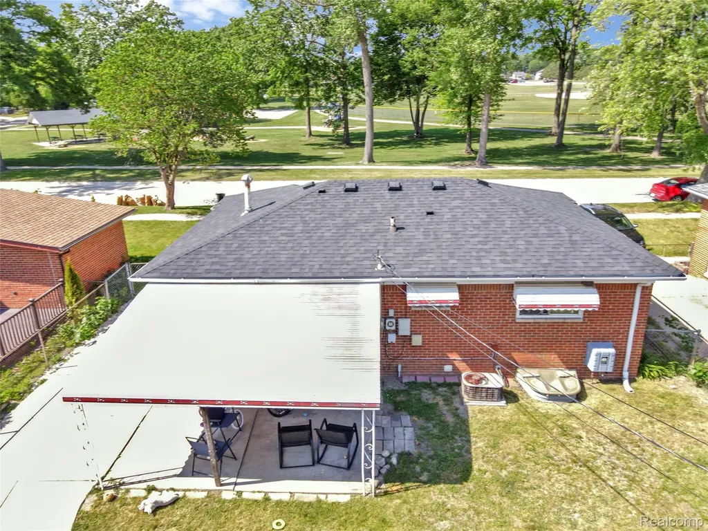 34819 Florence Street Westland City MI 48185