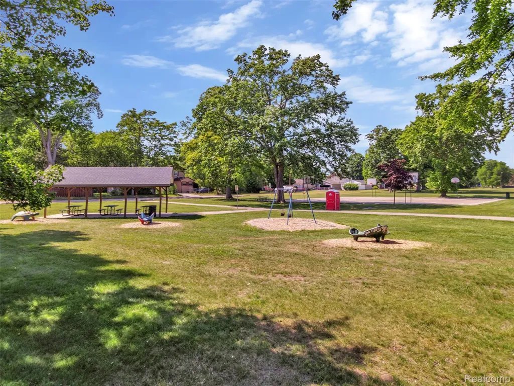 34819 Florence Street Westland City MI 48185