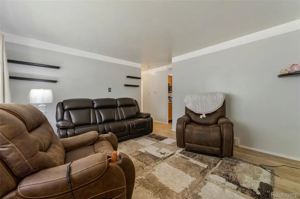 34819 Florence Street Westland City MI 48185
