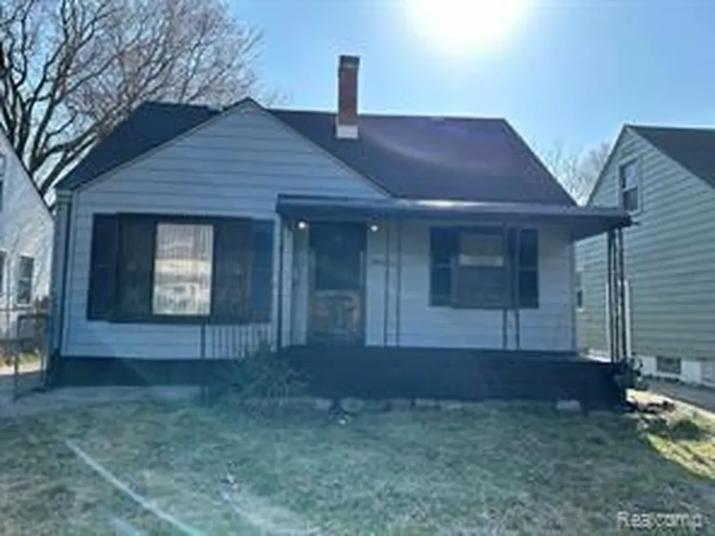 18776 Kingsville Street Detroit City MI 48225