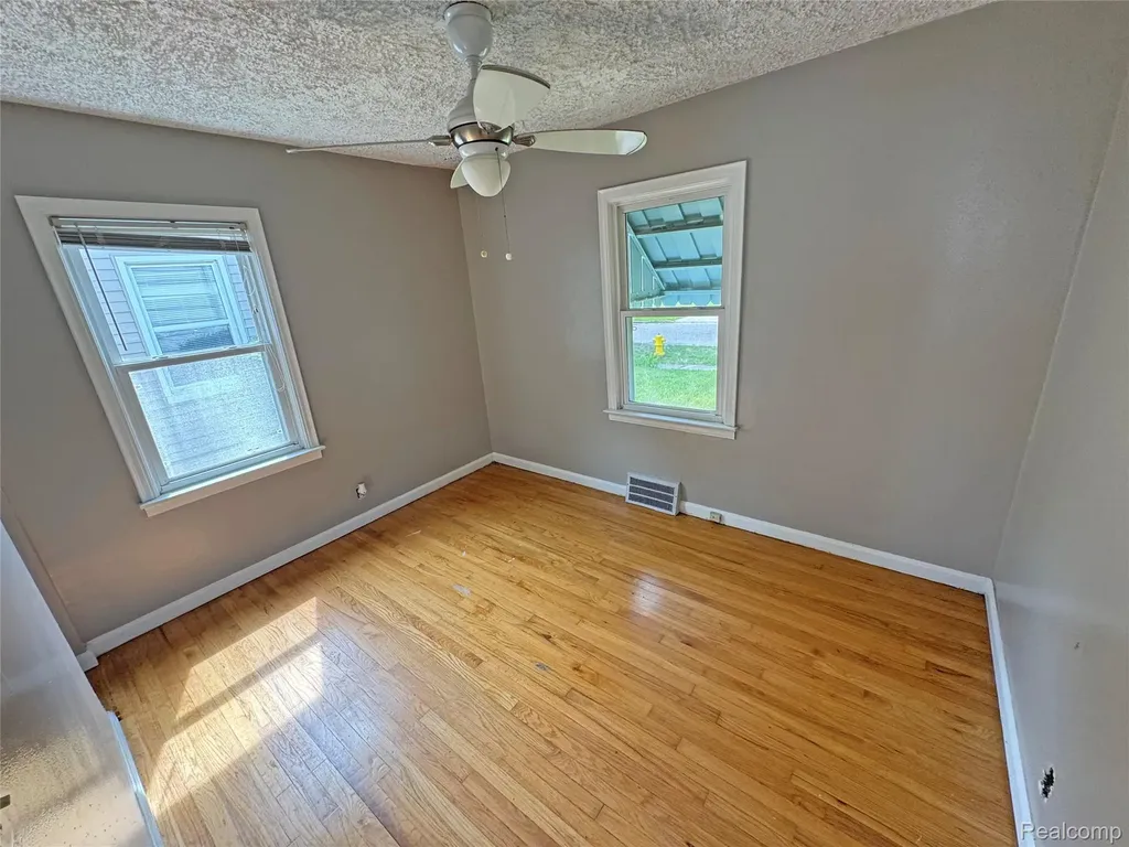 627 Wesbrook Street Pontiac City MI 48340