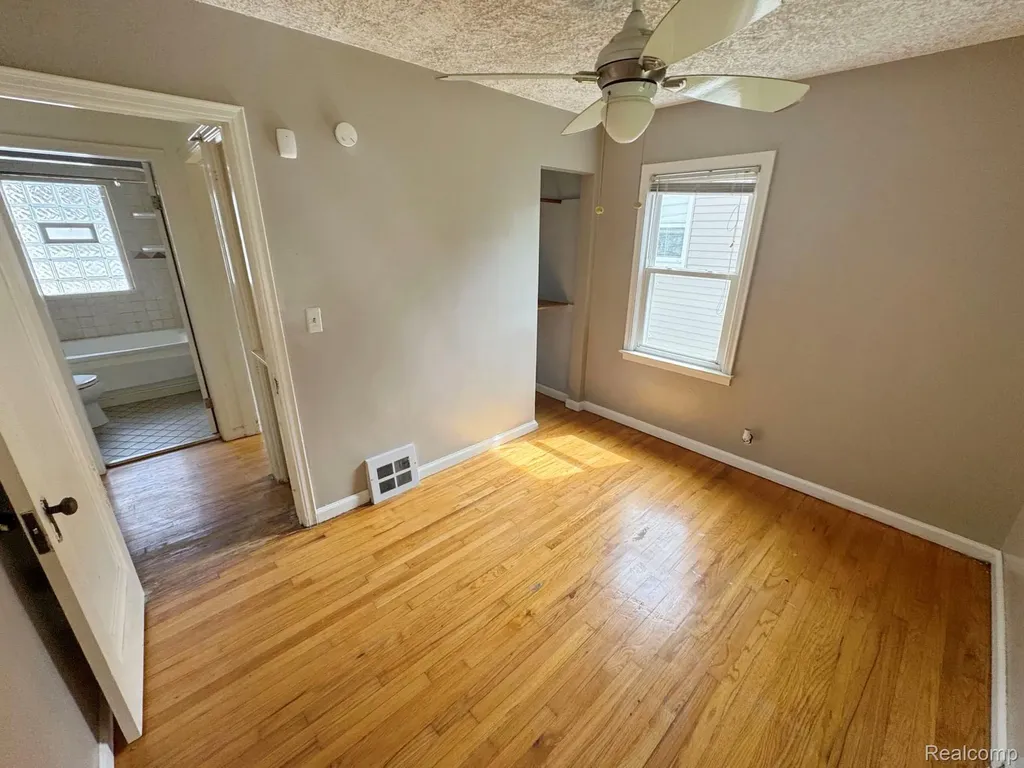 627 Wesbrook Street Pontiac City MI 48340