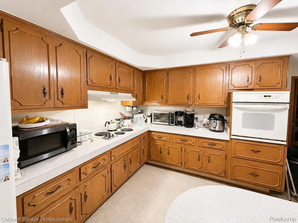 53238 Saturn Drive Shelby Charter Township MI 48316