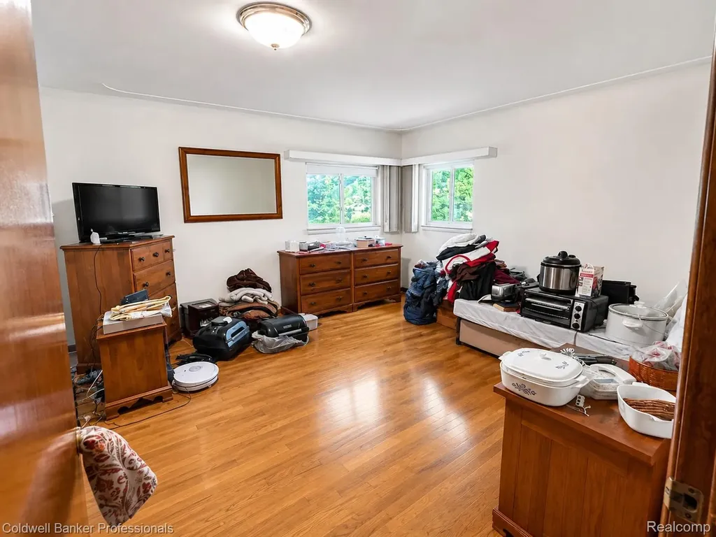 53238 Saturn Drive Shelby Charter Township MI 48316