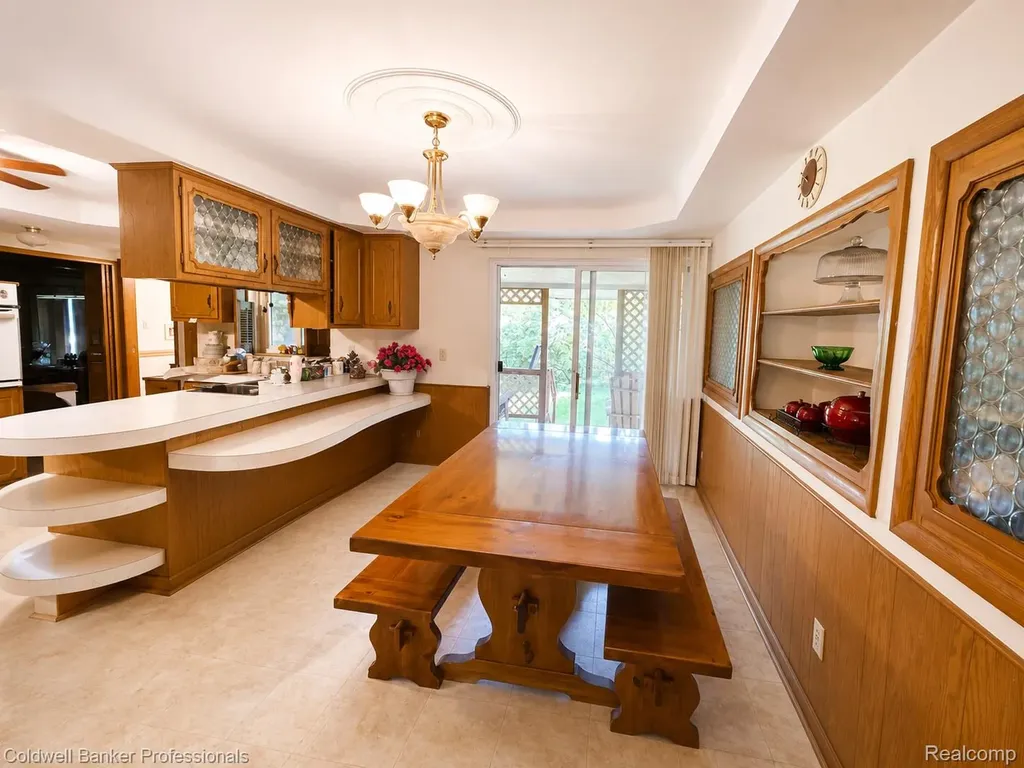 53238 Saturn Drive Shelby Charter Township MI 48316