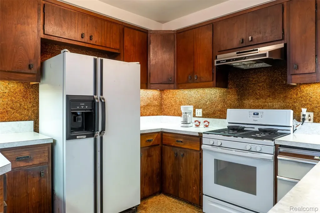 18345 Fremont Street Livonia City MI 48152