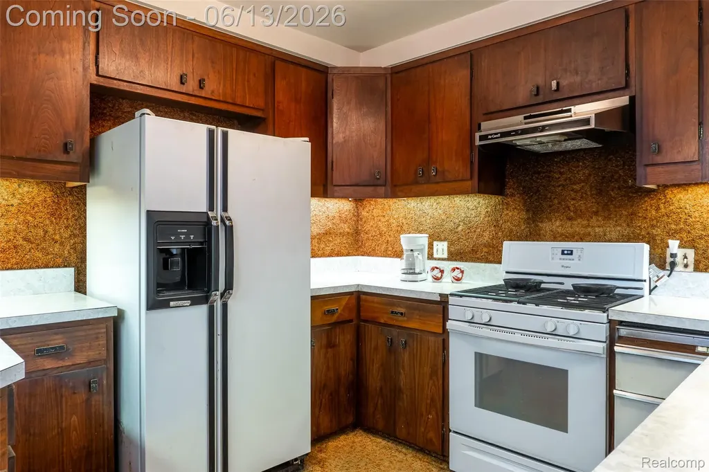 18345 Fremont Street Livonia City MI 48152