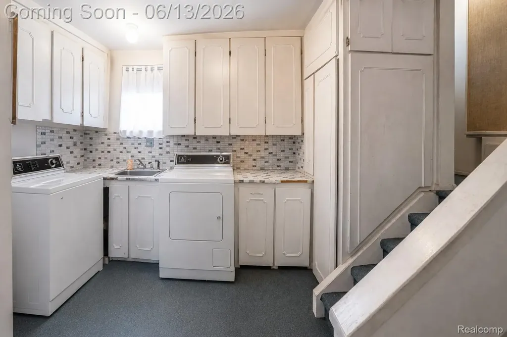 18345 Fremont Street Livonia City MI 48152