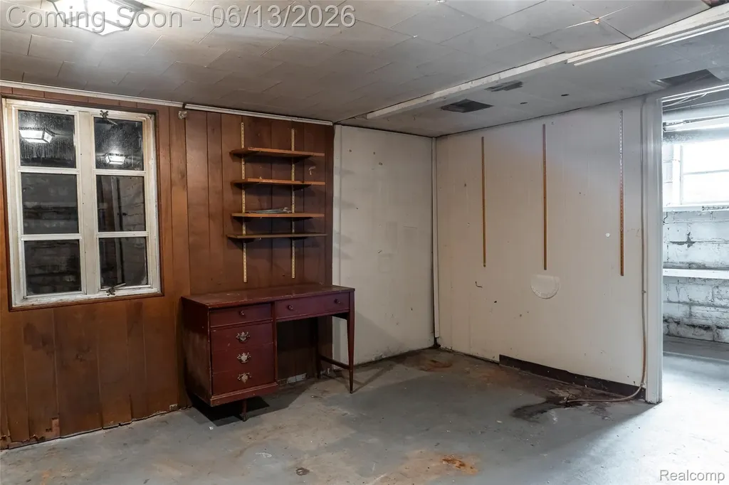 18345 Fremont Street Livonia City MI 48152