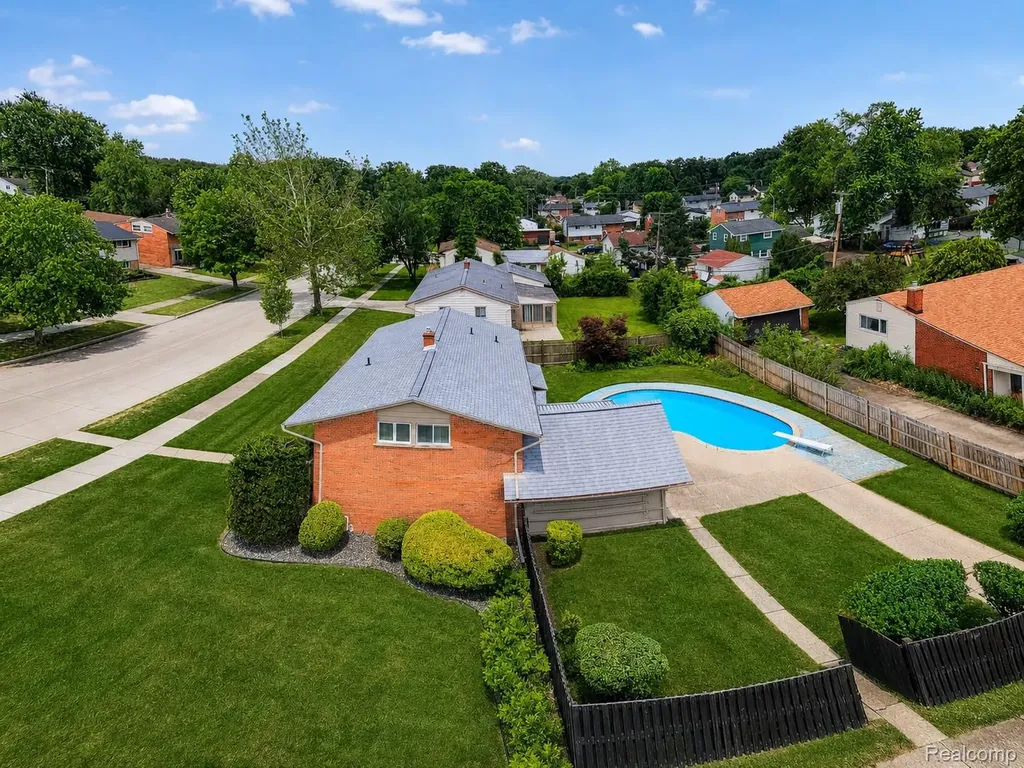 18345 Fremont Street Livonia City MI 48152