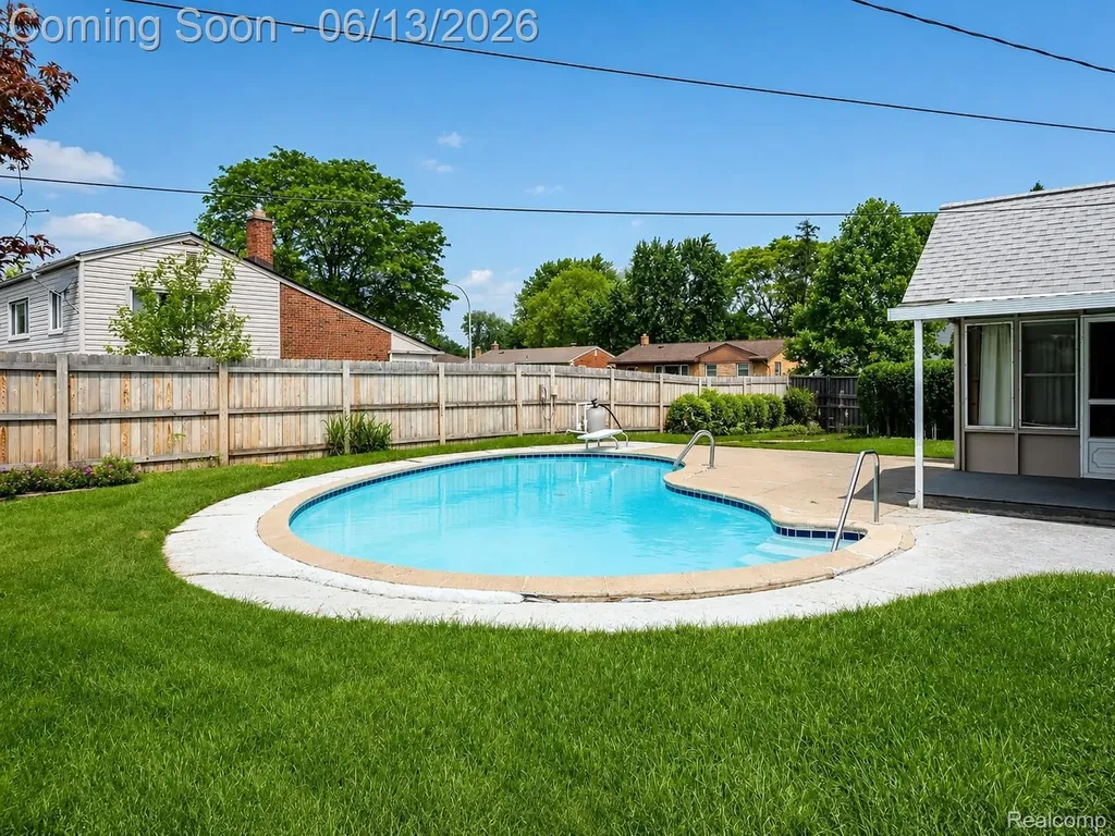 18345 Fremont Street Livonia City MI 48152