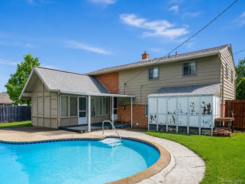 18345 Fremont Street Livonia City MI 48152
