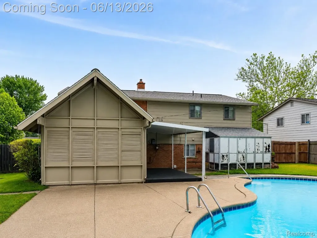 18345 Fremont Street Livonia City MI 48152