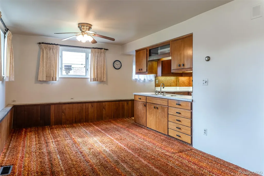 18345 Fremont Street Livonia City MI 48152