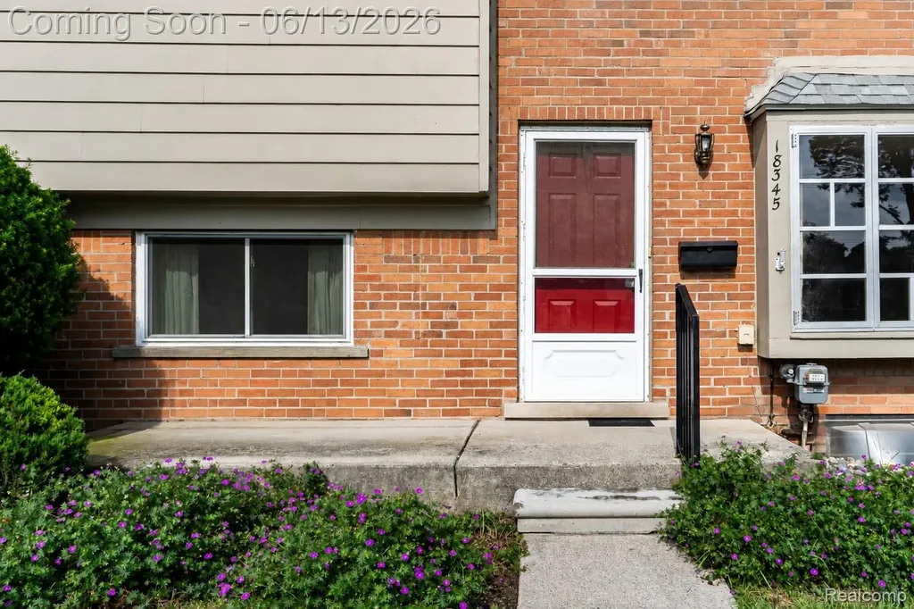 18345 Fremont Street Livonia City MI 48152