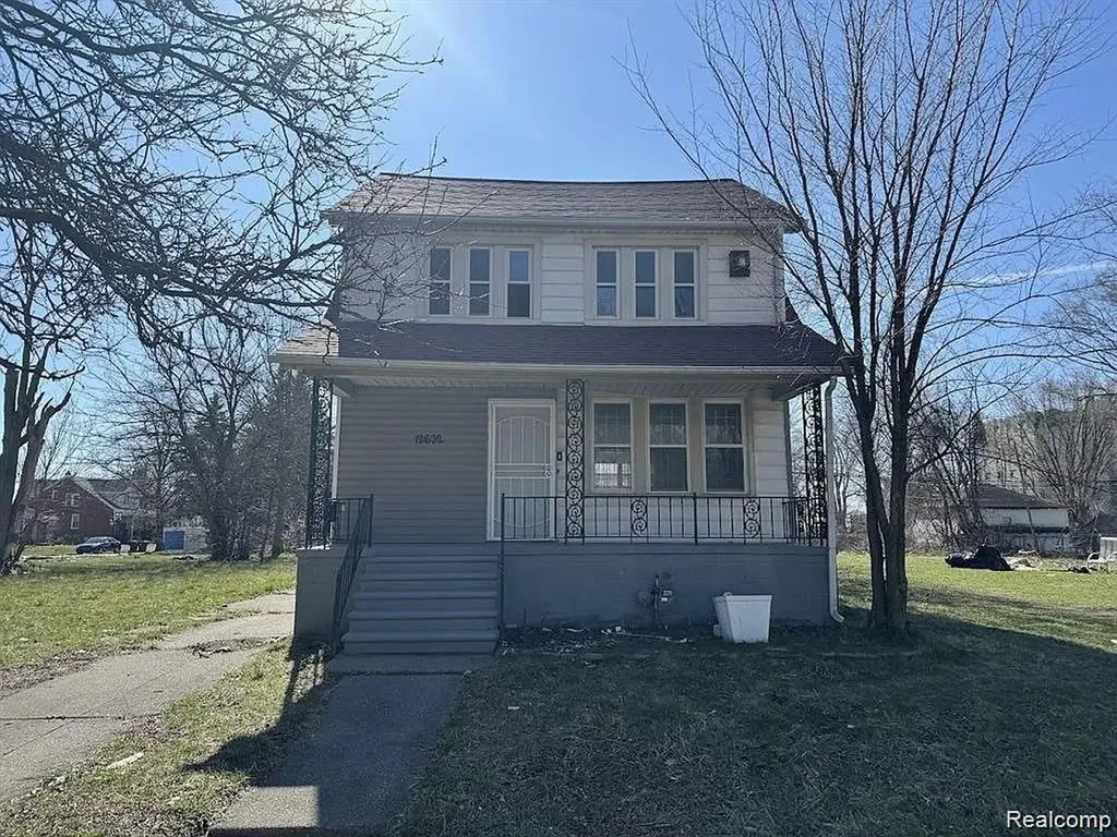 12632 E Canfield Street Detroit City MI 48215