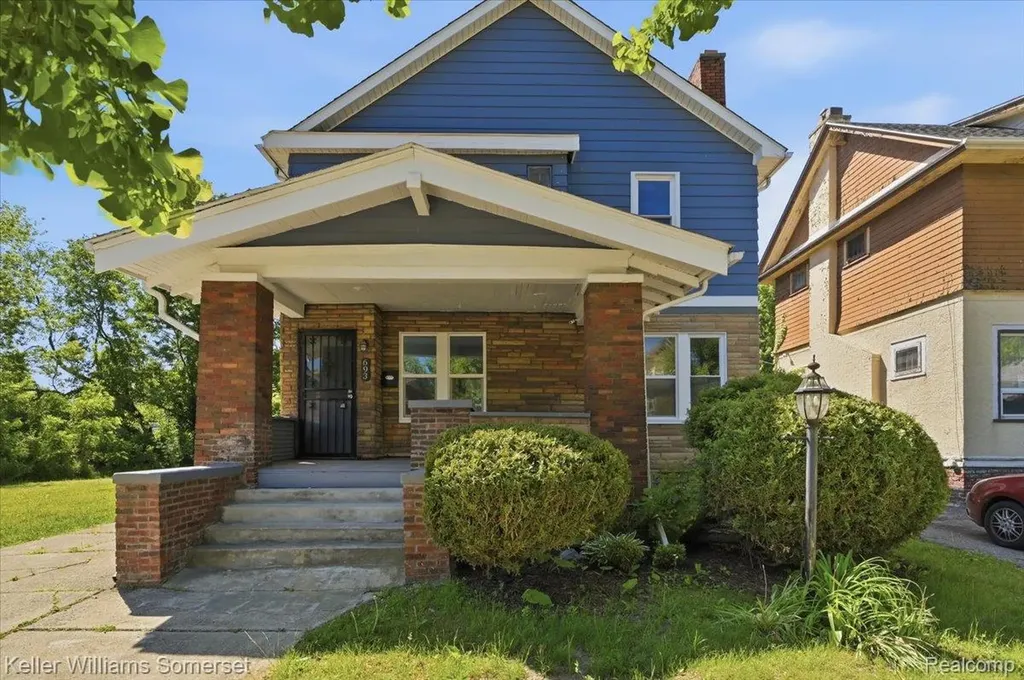 693 Calvert Street Detroit City MI 48202