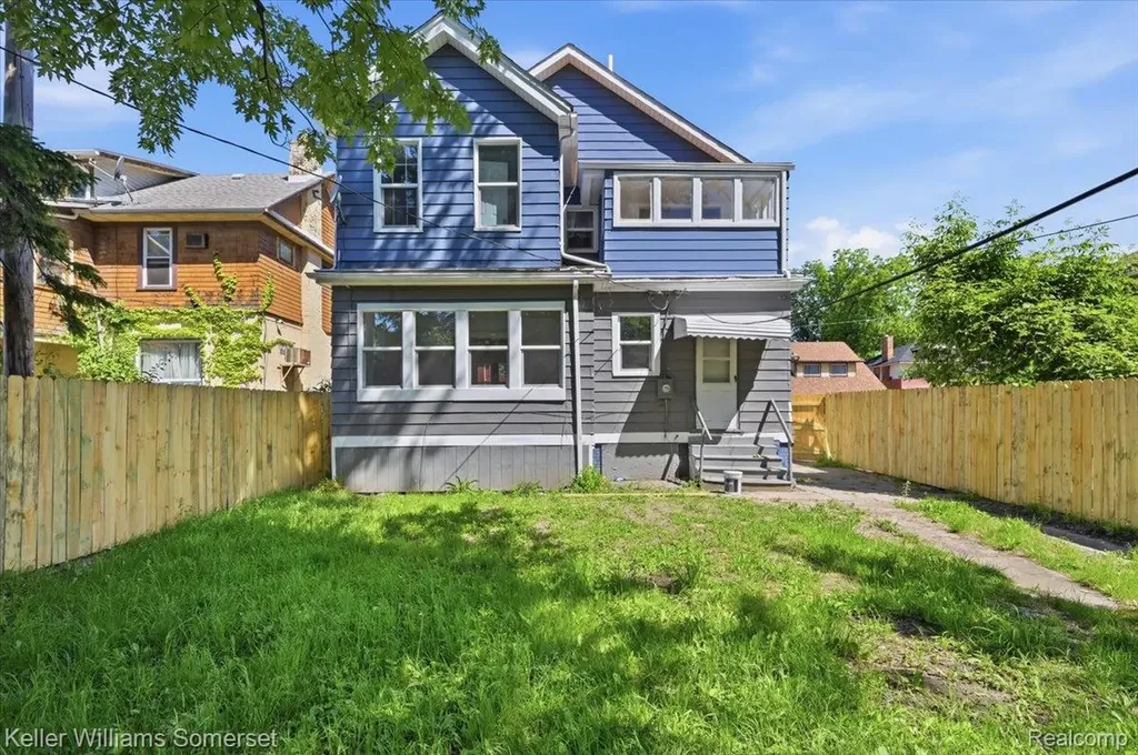 693 Calvert Street Detroit City MI 48202