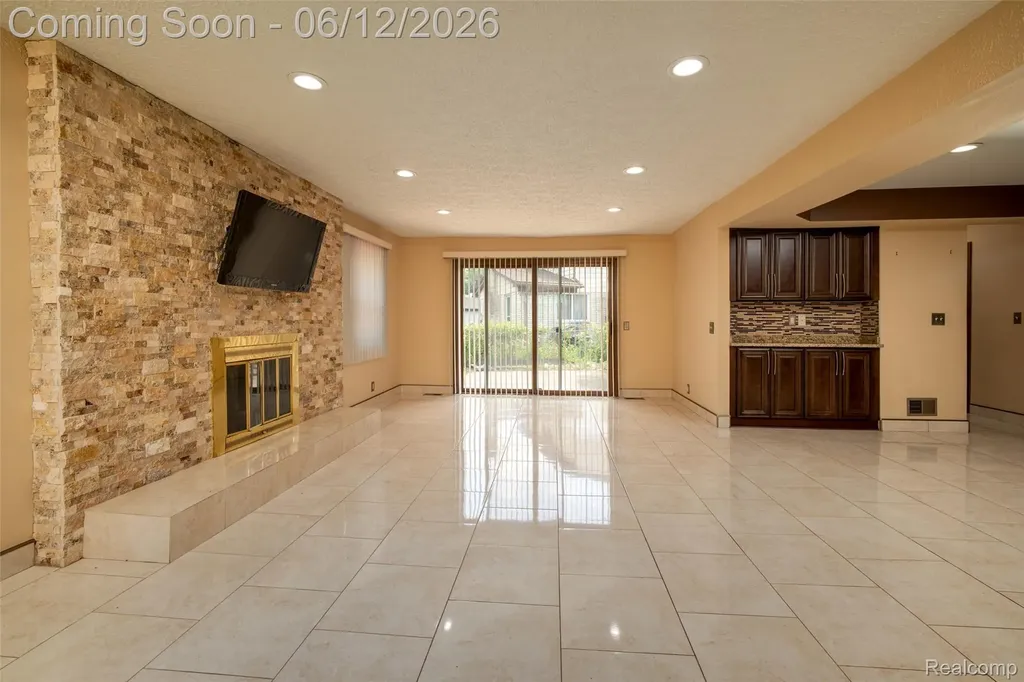 5061 Temple Drive Sterling Heights City MI 48310