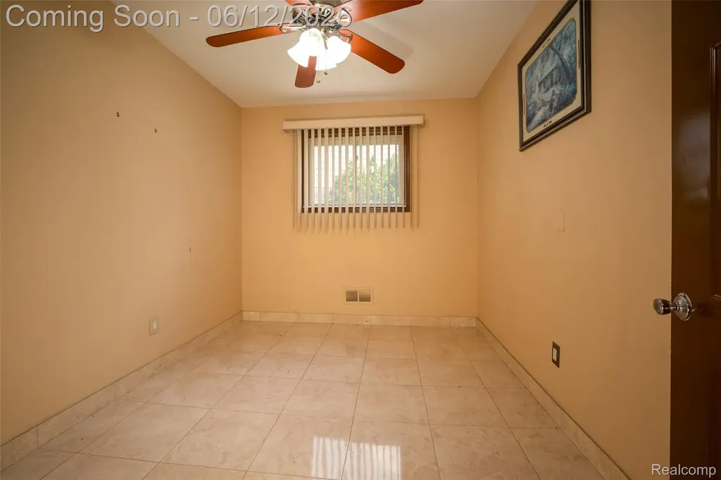 5061 Temple Drive Sterling Heights City MI 48310